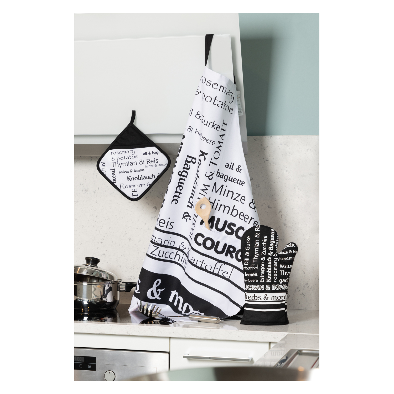 Topflappen mit Eingriff - Herbs & More schwarz (Küchengreifhilfe)